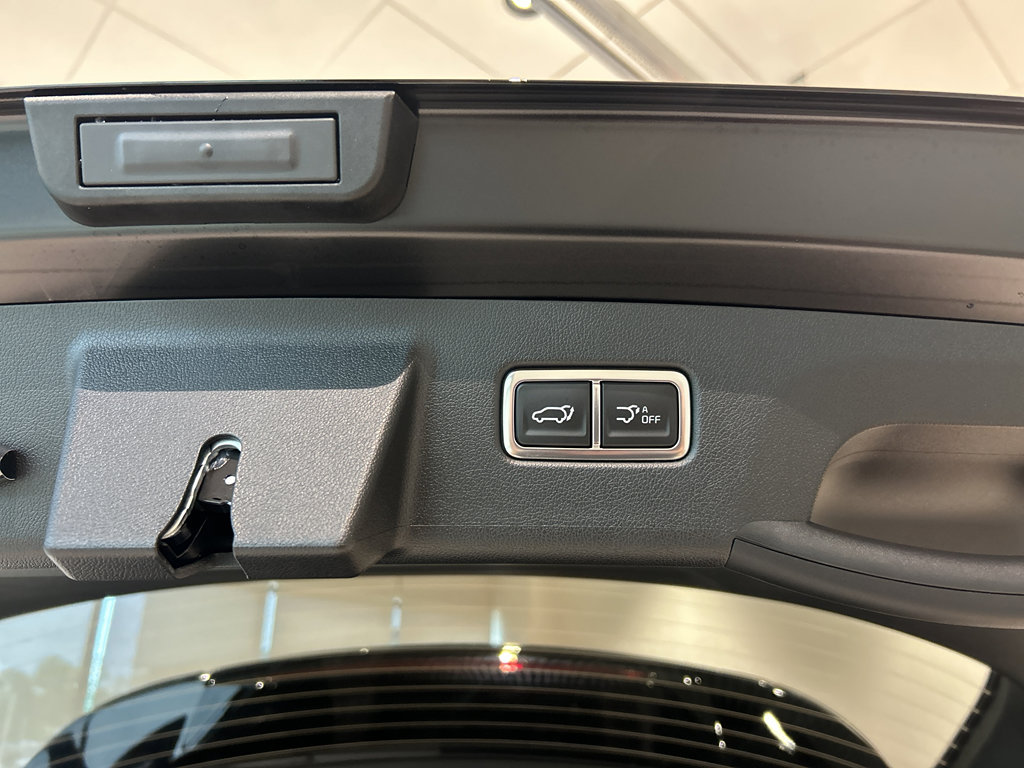 Used 2025 Kia Sorento EX w/ Panoramic Sunroof Package image 21