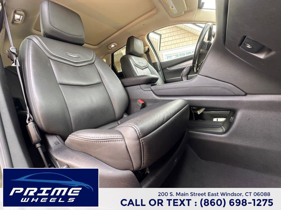 Used 2019 Cadillac XT5 Premium Luxury w/ Driver Assist Package AWD/4WD image 17
