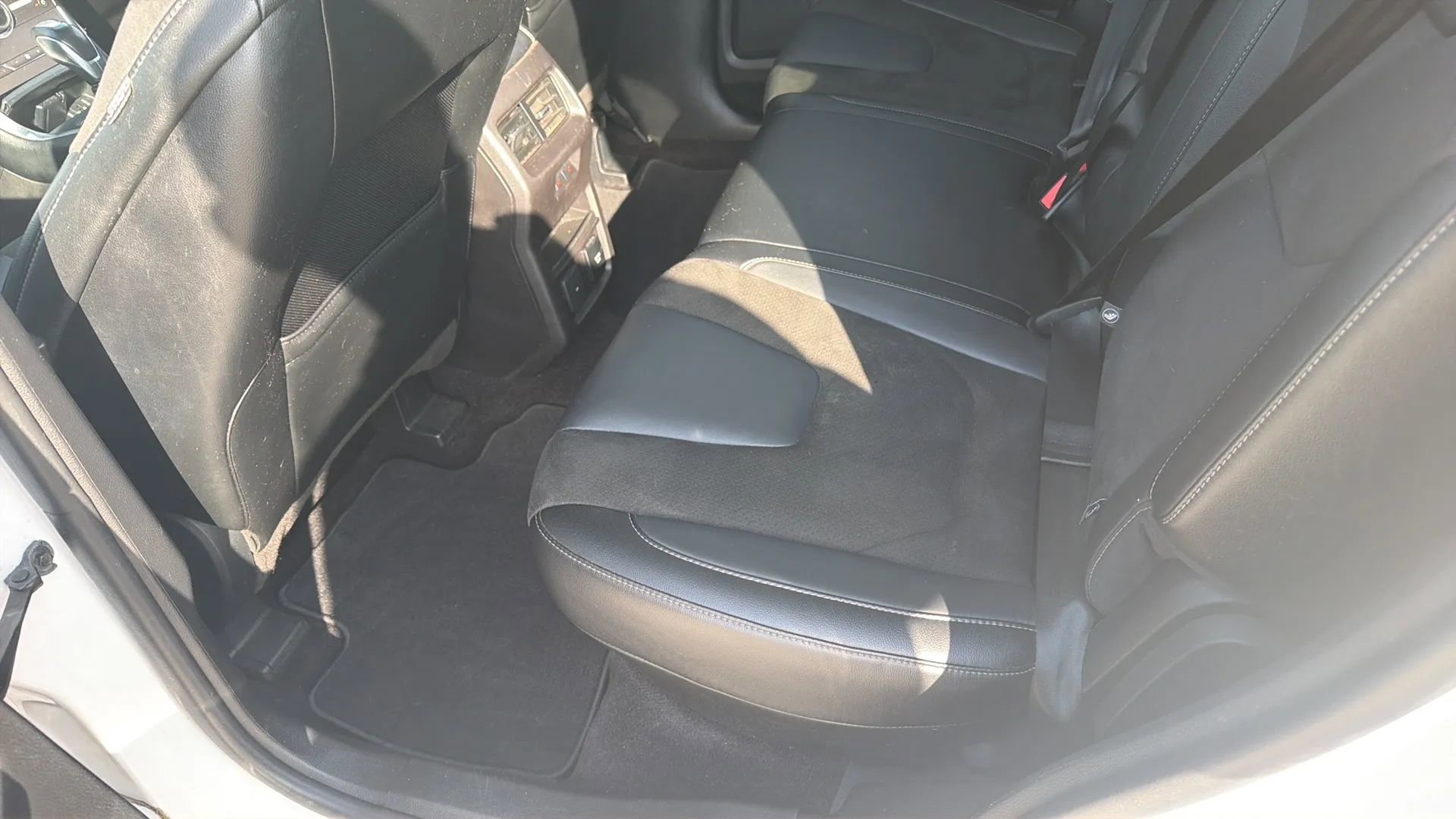 Used 2015 Ford Edge Sport w/ Equipment Group 401A AWD/4WD image 44