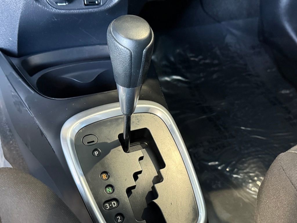 Used 2017 Toyota Yaris L w/ Carpet Mat Package image 24
