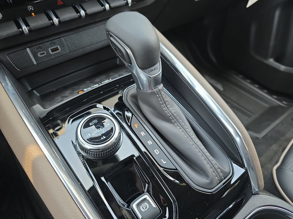 New 2026 GMC Canyon Denali AWD/4WD image 21