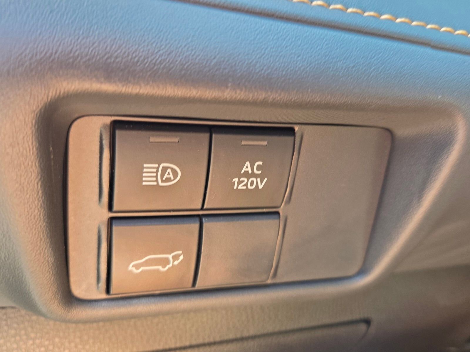 Used 2022 Toyota Highlander Bronze Edition image 30