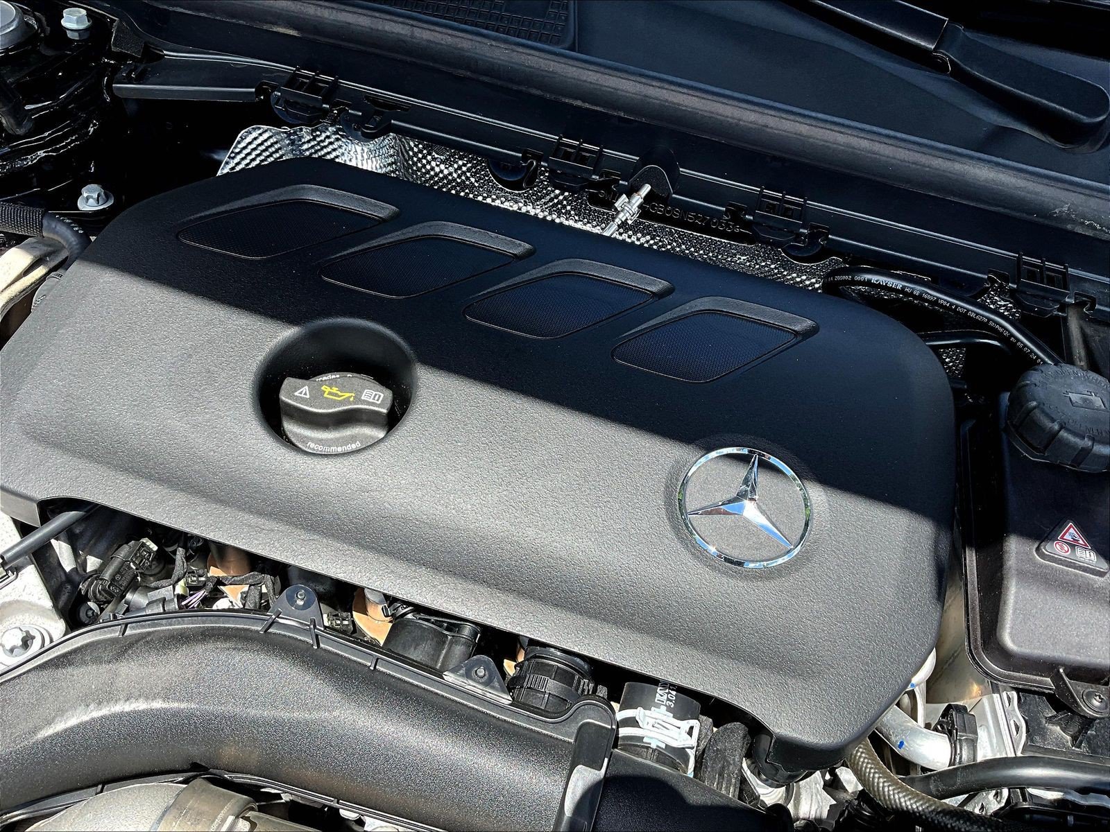 Used 2025 Mercedes-Benz CLA 250 image 31
