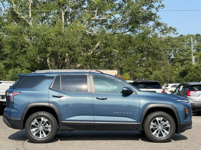 Used 2025 Chevrolet Equinox LT w/ Convenience Package II FWD image 6