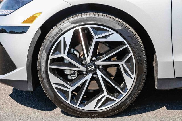 Certified 2025 Hyundai Ioniq 6 SEL image 11