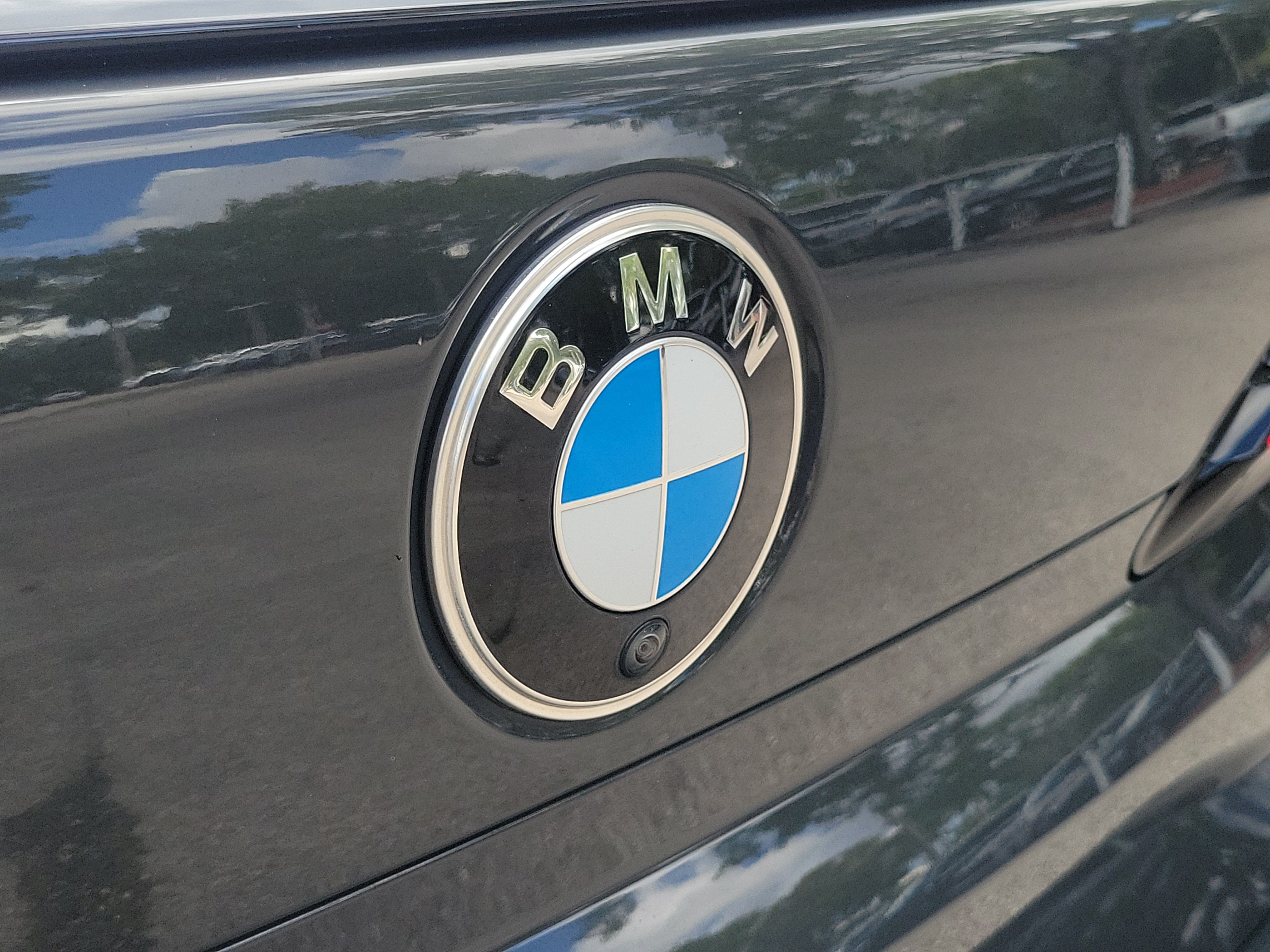 Certified 2023 BMW 740i RWD image 5