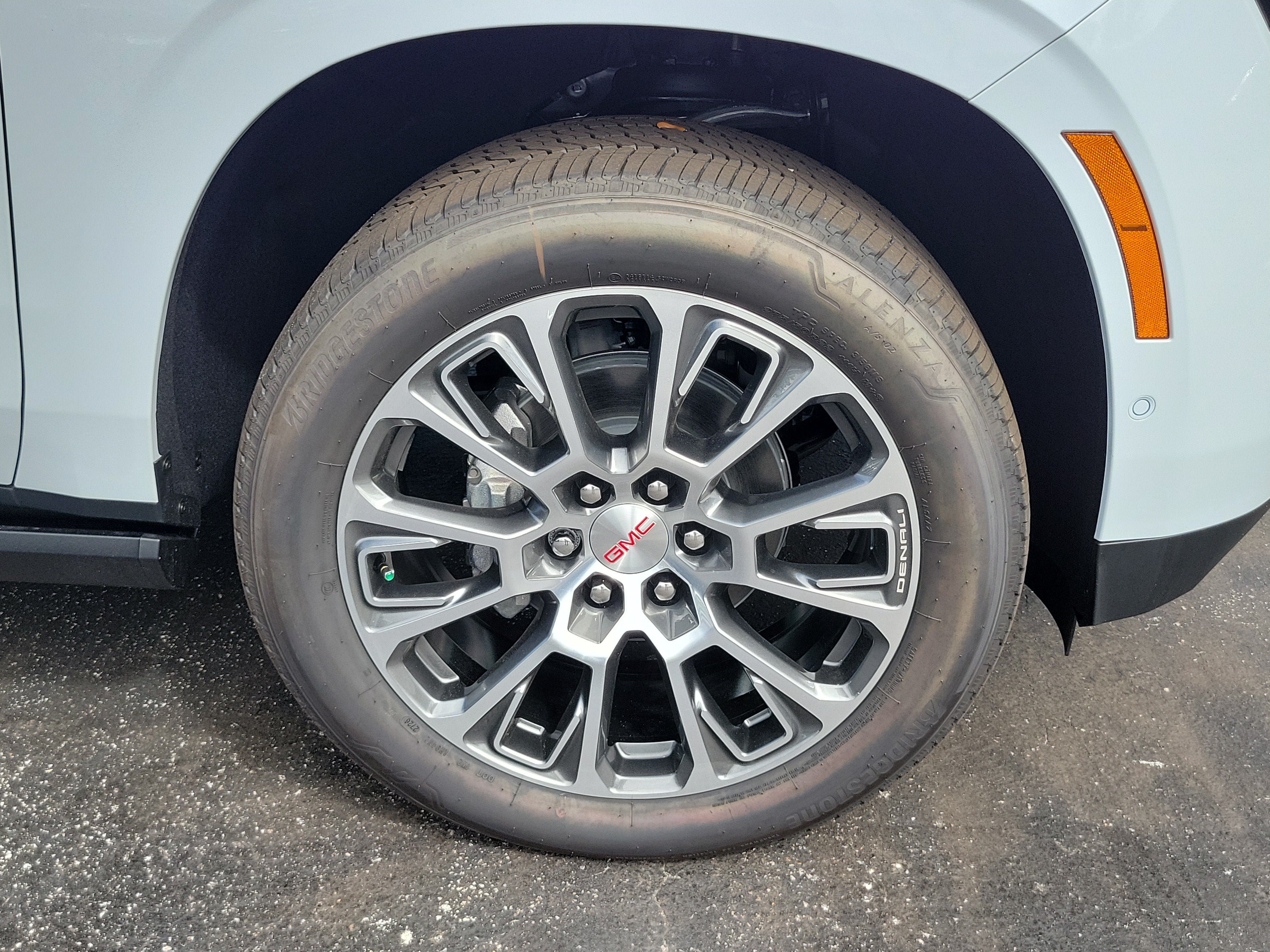 New 2026 GMC Yukon XL Denali w/ Sun & Power Step Package RWD image 4