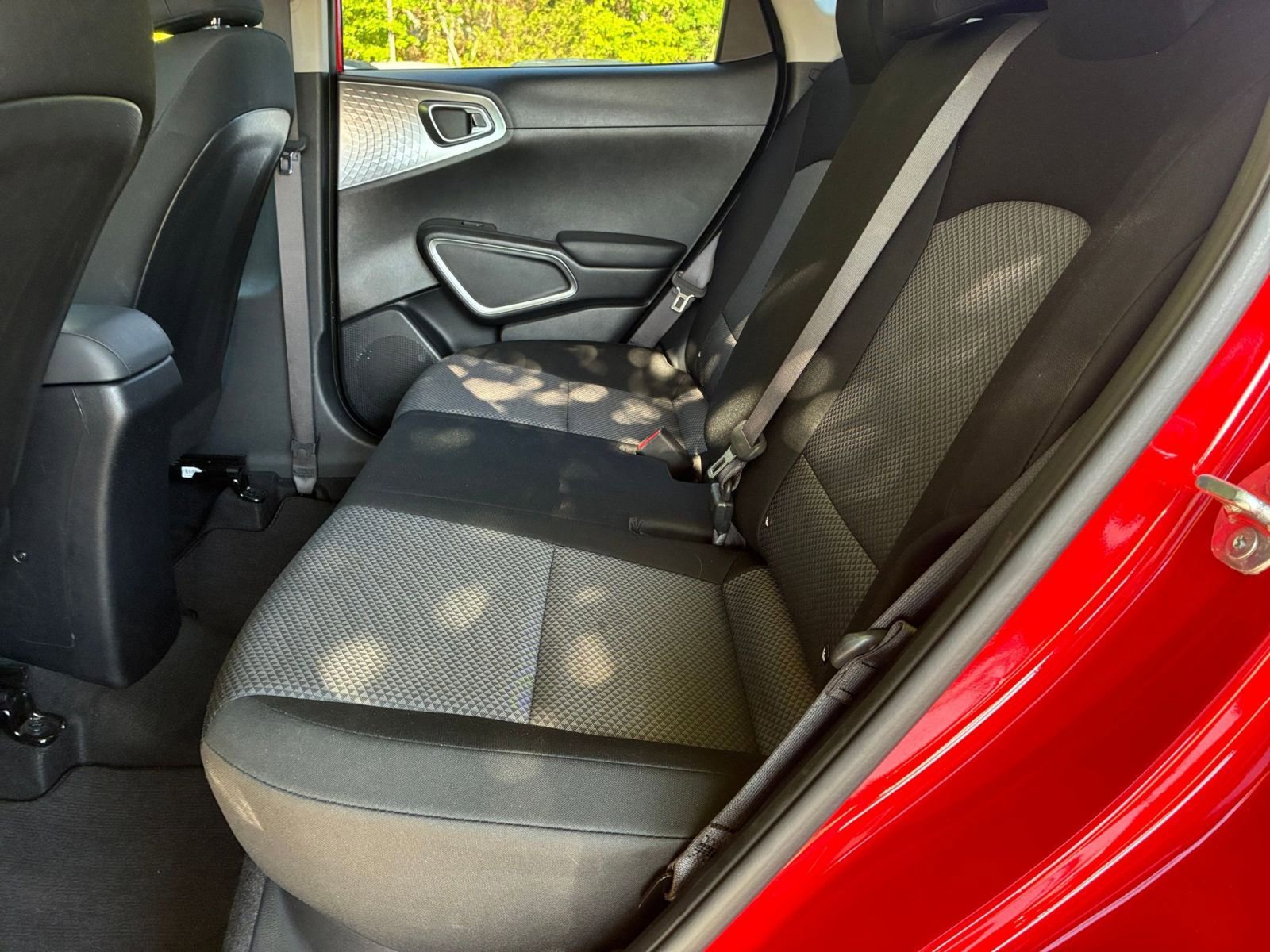 Used 2025 Kia Soul LX w/ LX Technology Package FWD image 27
