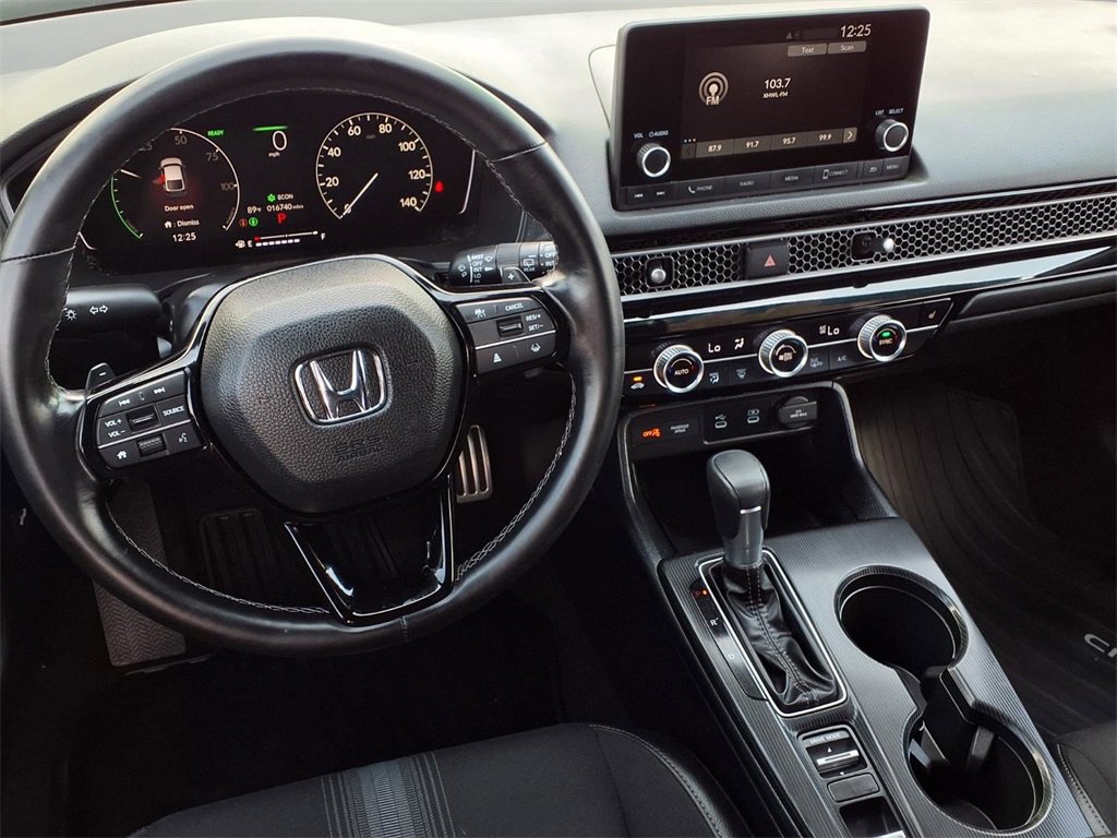 Used 2025 Honda Civic Sport image 13