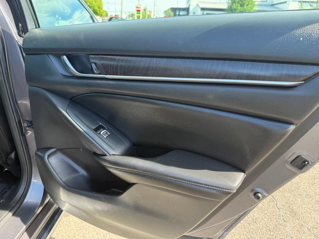 Used 2019 Honda Accord EX-L image 26