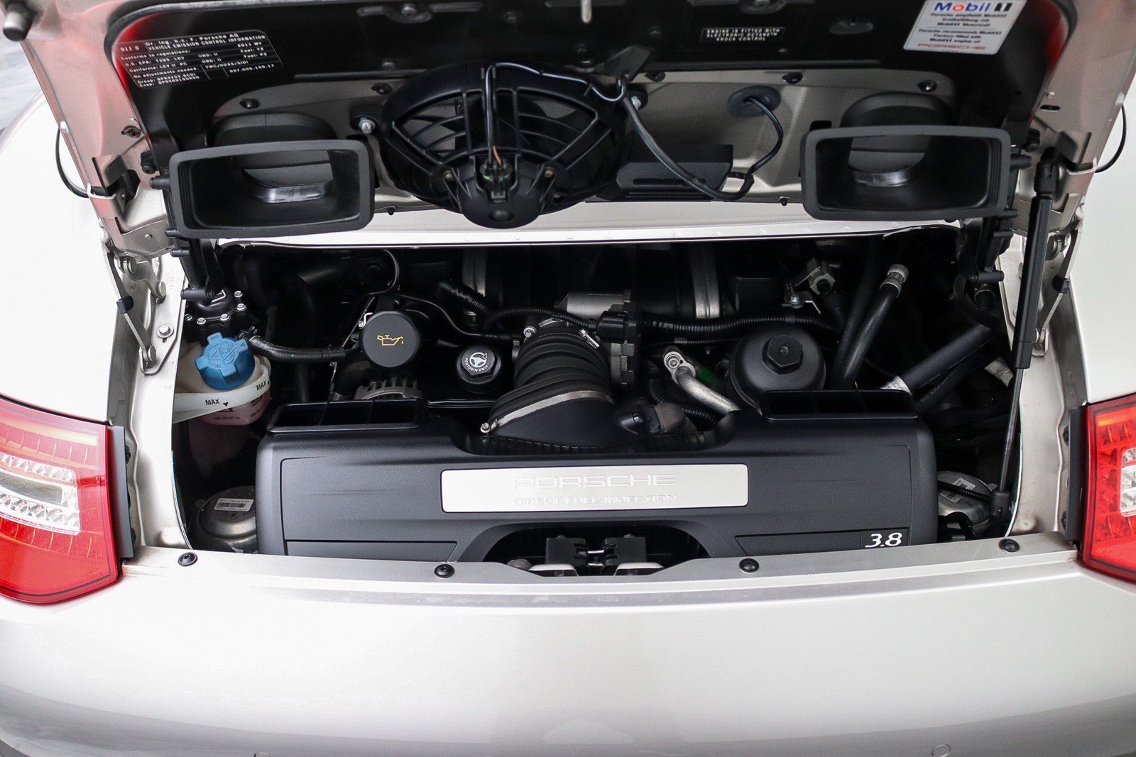 Used 2011 Porsche 911 Carrera S RWD image 38