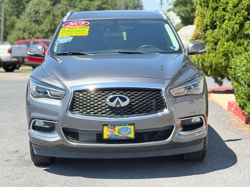 Used 2019 INFINITI QX60 Luxe w/ Essential Package AWD/4WD image 3