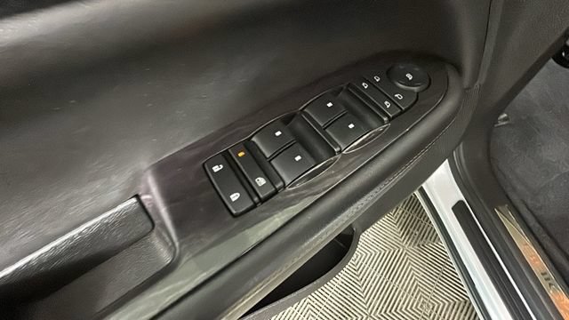 Used 2017 Buick Enclave Premium w/ Experience Buick Package FWD image 10