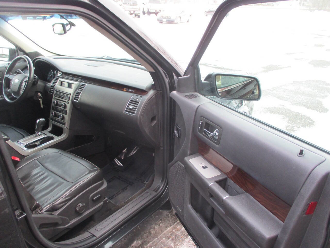 Used 2011 Ford Flex SEL w/ Rapid Spec Order Code image 29