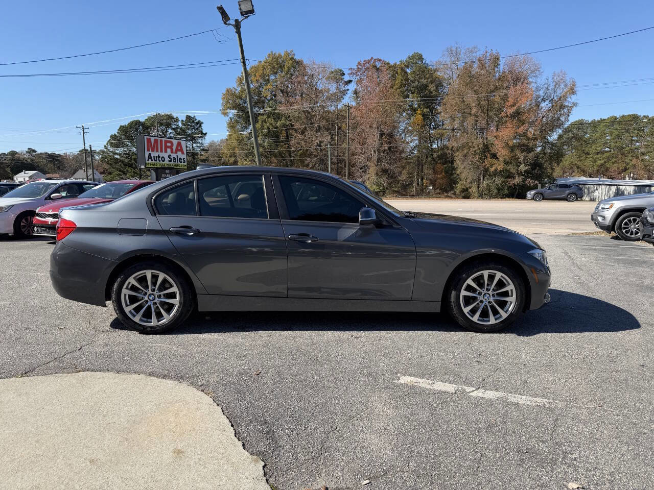 Used 2016 BMW 320i xDrive Sedan image 7