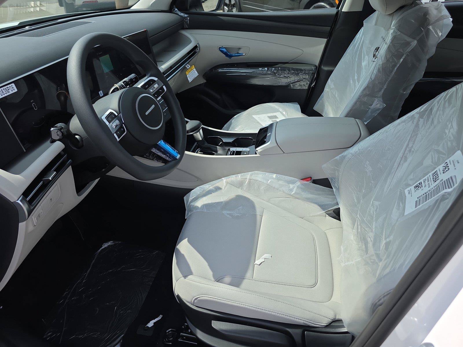 New 2026 Hyundai Tucson SE AWD/4WD image 3