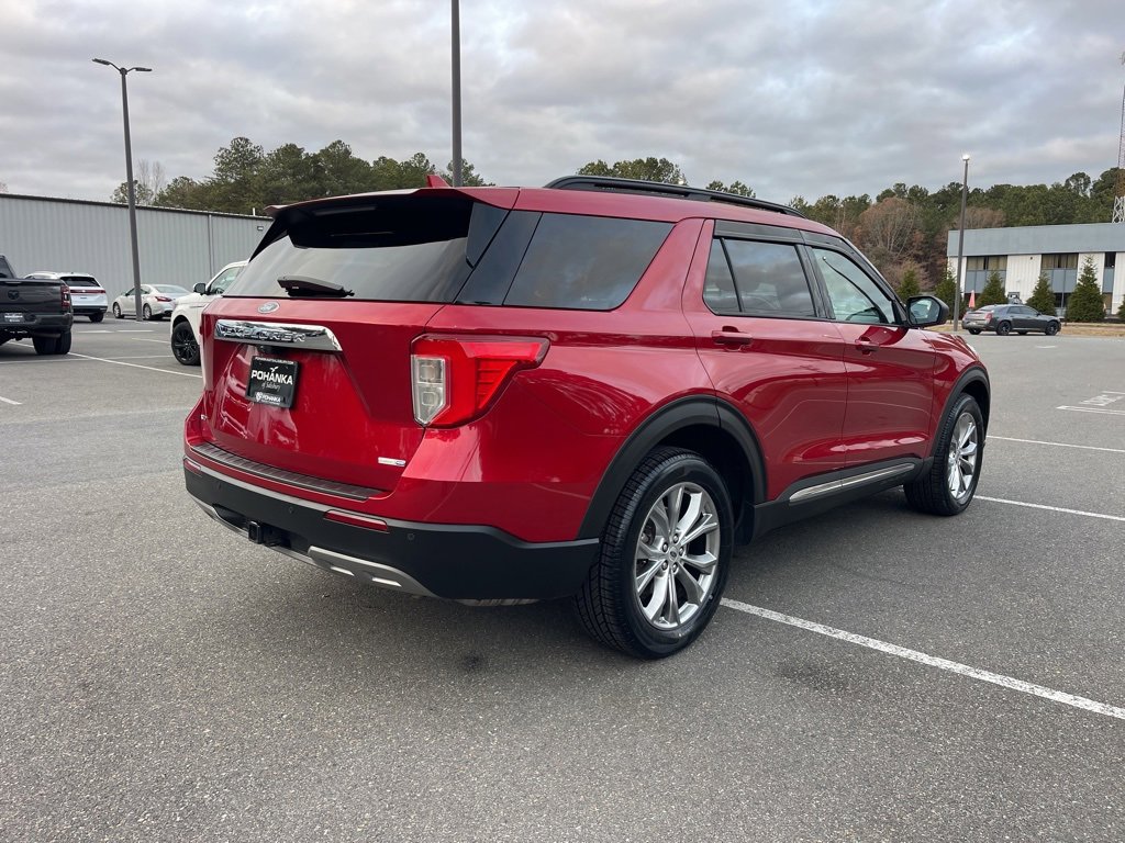 Used 2020 Ford Explorer XLT w/ Equipment Group 202A image 5