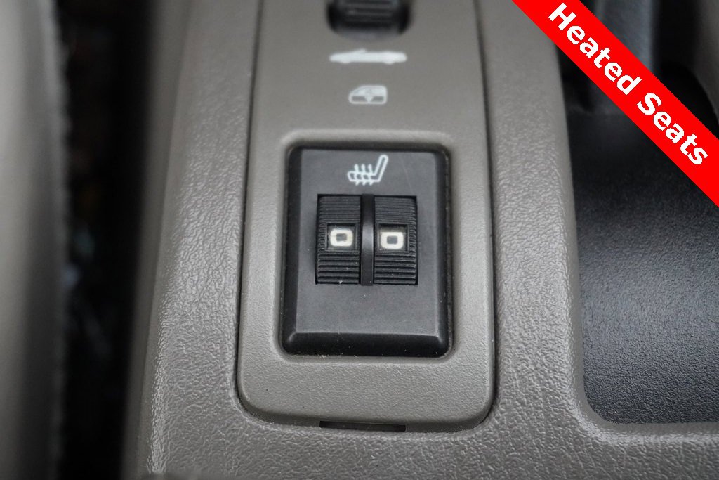 Used 2005 Chrysler Sebring Limited w/ Electronics Convenience Group image 15