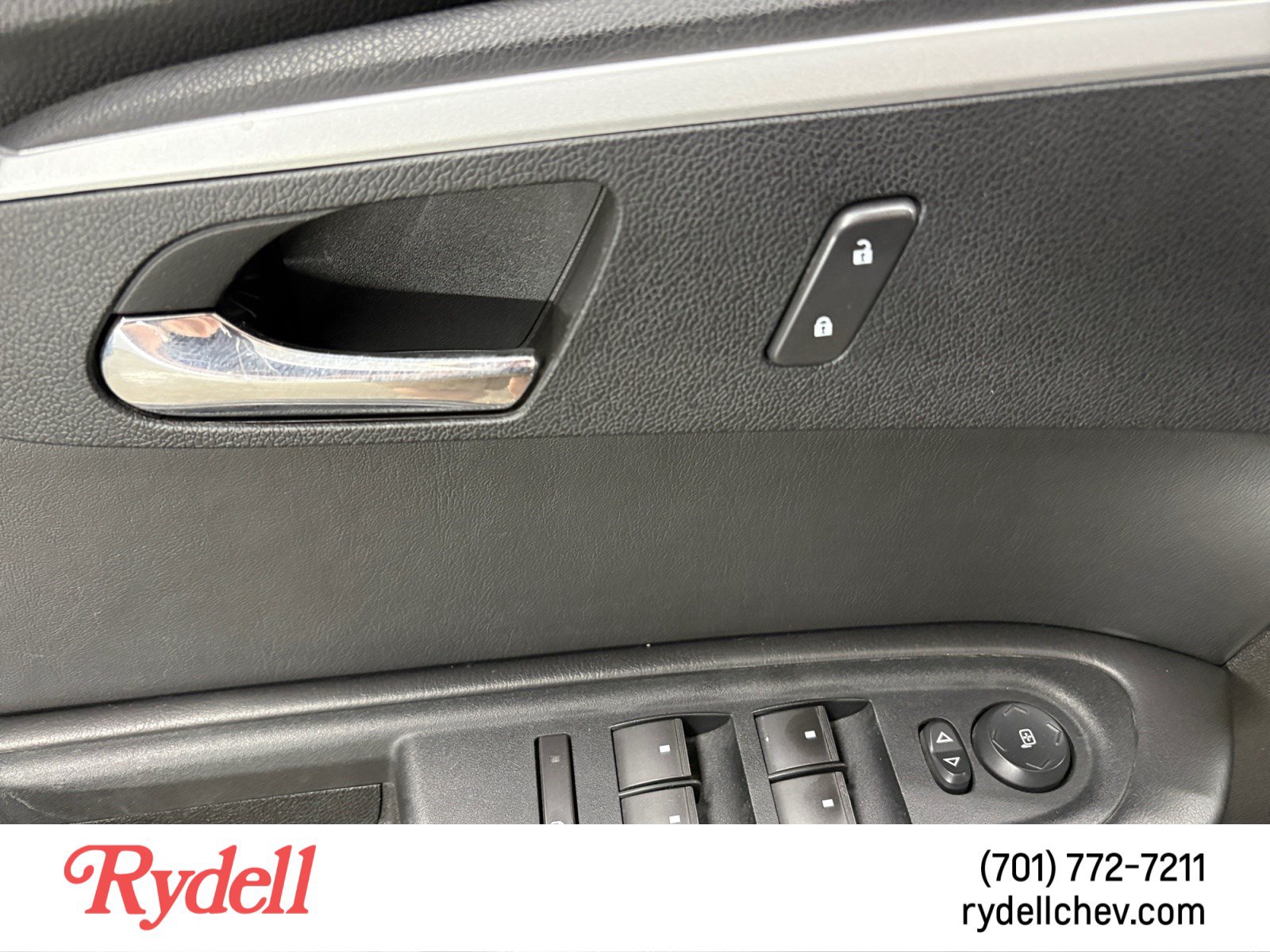 Used 2010 Chevrolet Traverse LT AWD/4WD image 11