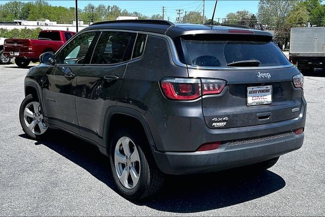 Used 2019 Jeep Compass Latitude w/ Popular Equipment Group AWD/4WD image 5