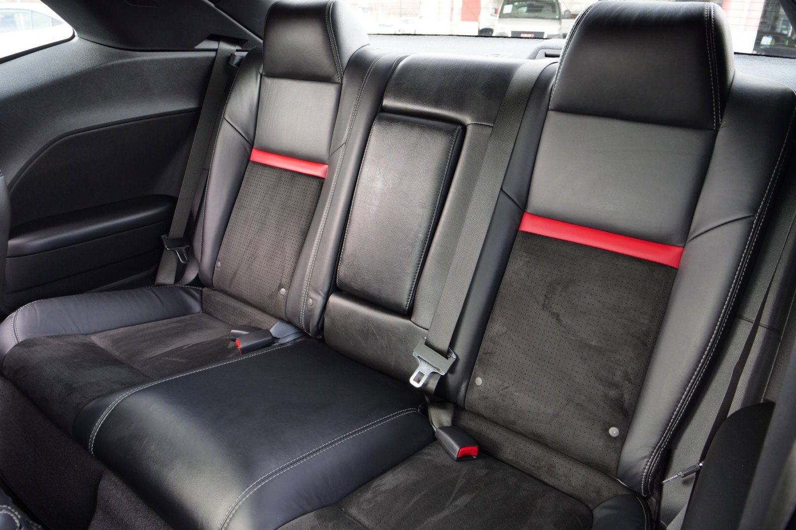 Used 2009 Dodge Challenger SRT8 w/ SRT Option Group II image 19