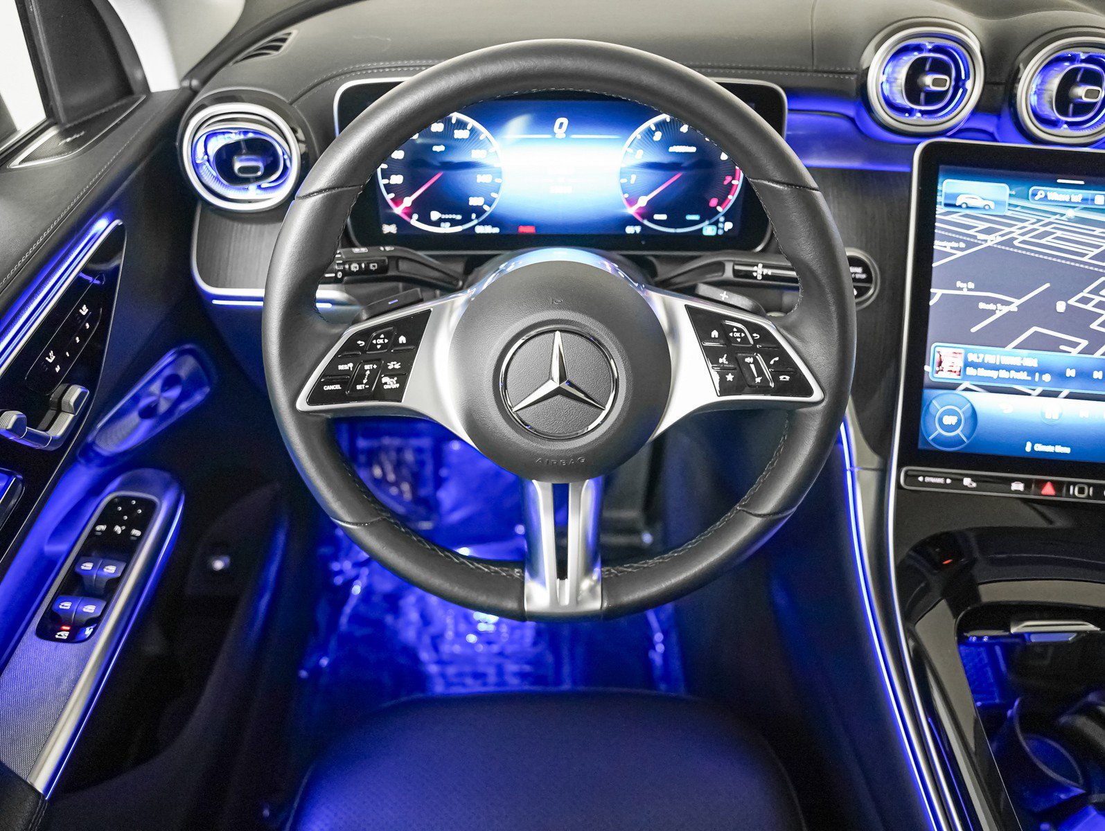 Certified 2023 Mercedes-Benz GLC 300 4MATIC image 15