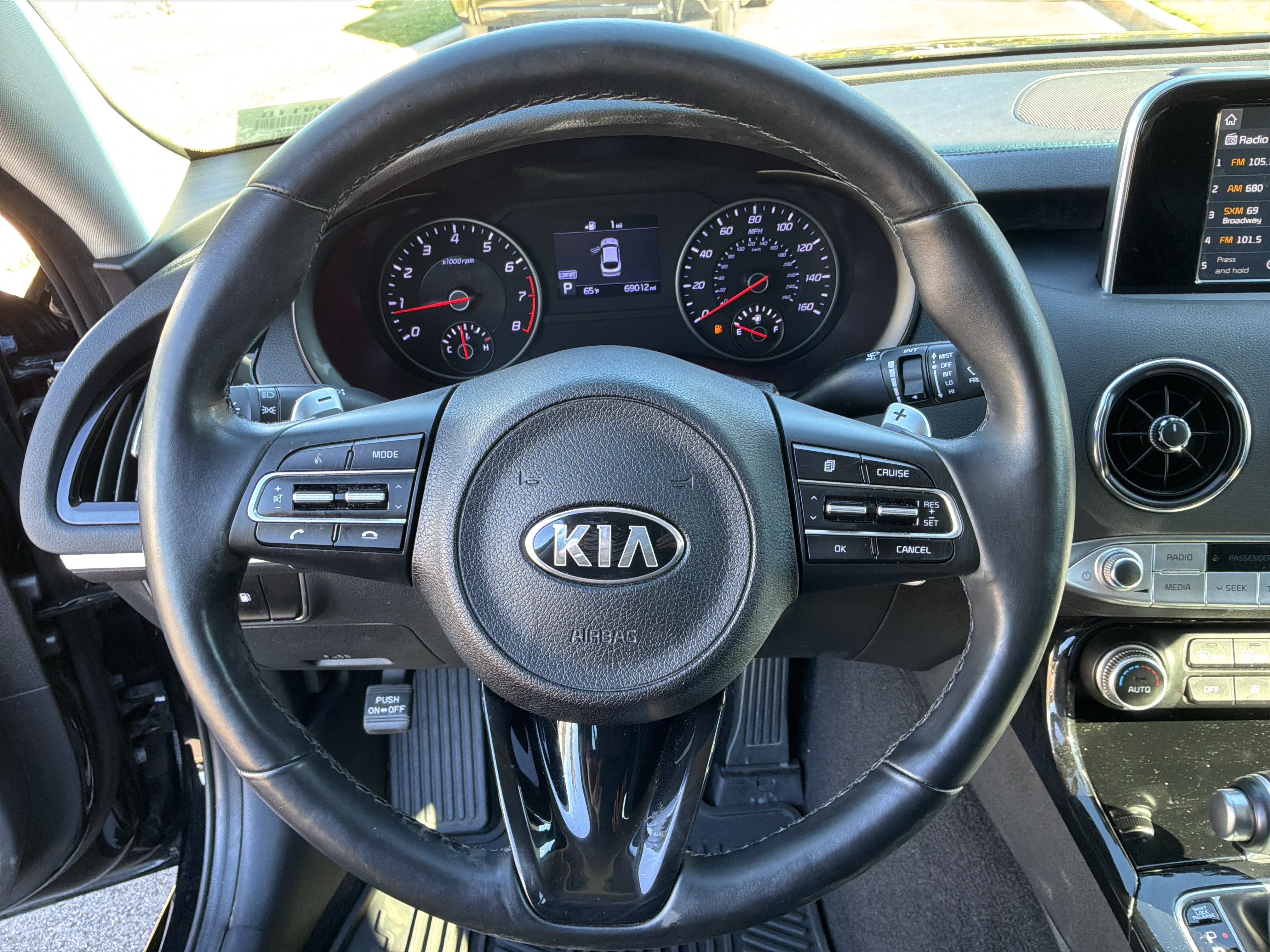 Used 2019 Kia Stinger RWD image 18