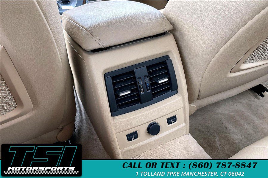 Used 2015 BMW 335i xDrive Sedan AWD/4WD image 29