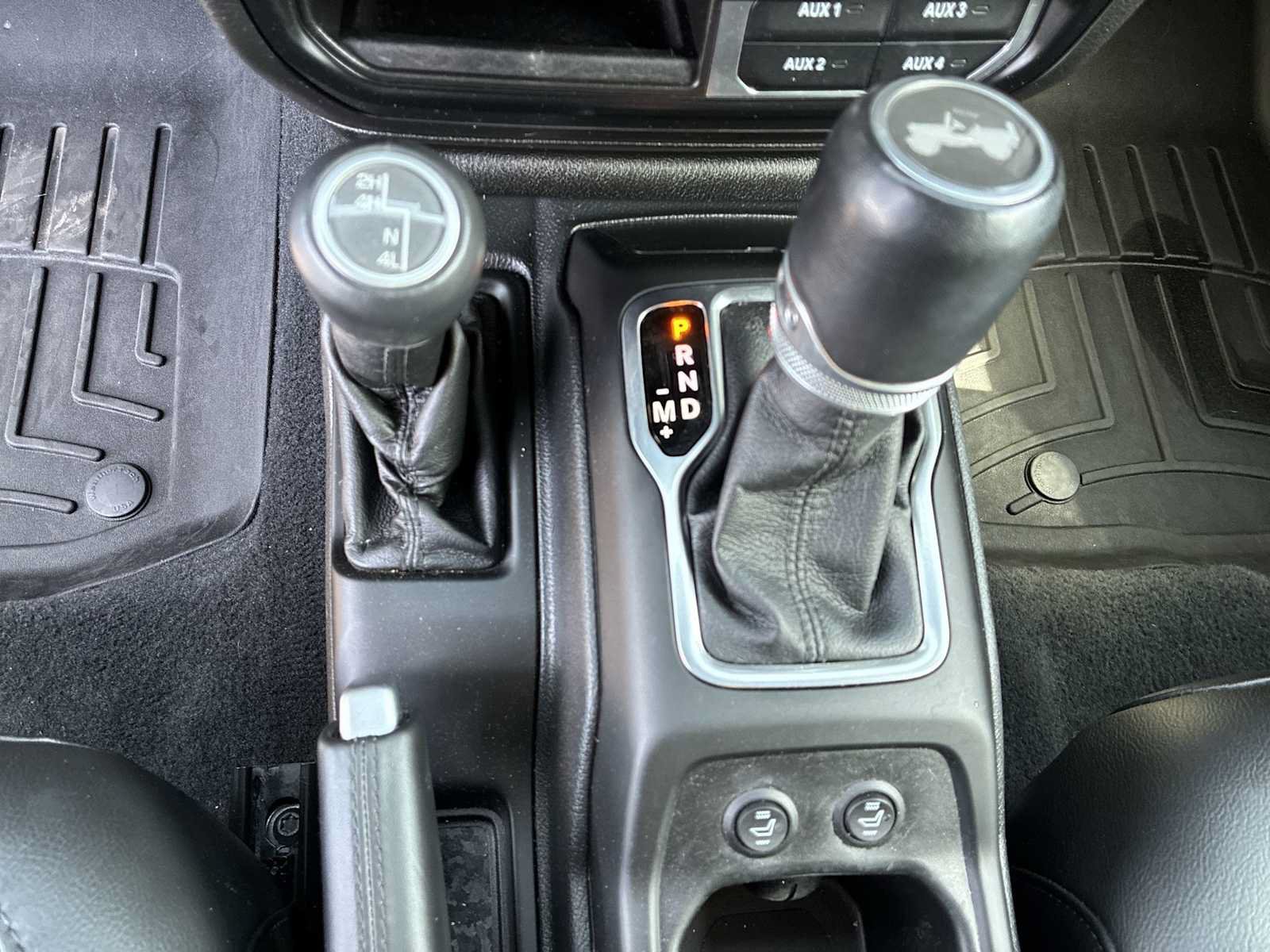 Used 2021 Jeep Wrangler Unlimited Sahara AWD/4WD image 21