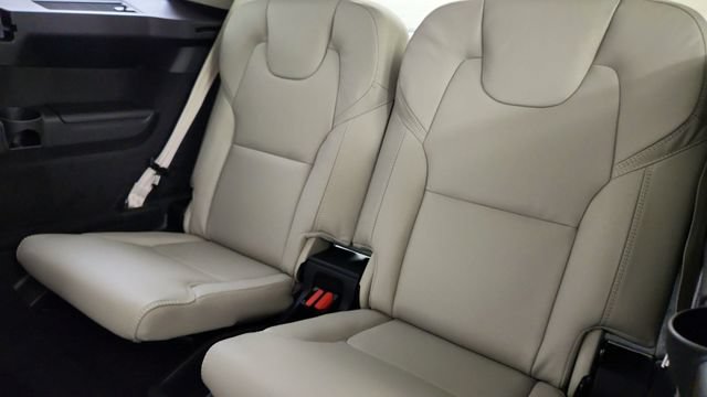 New 2026 Volvo XC90 B6 Ultra w/ Protection Package AWD/4WD image 35