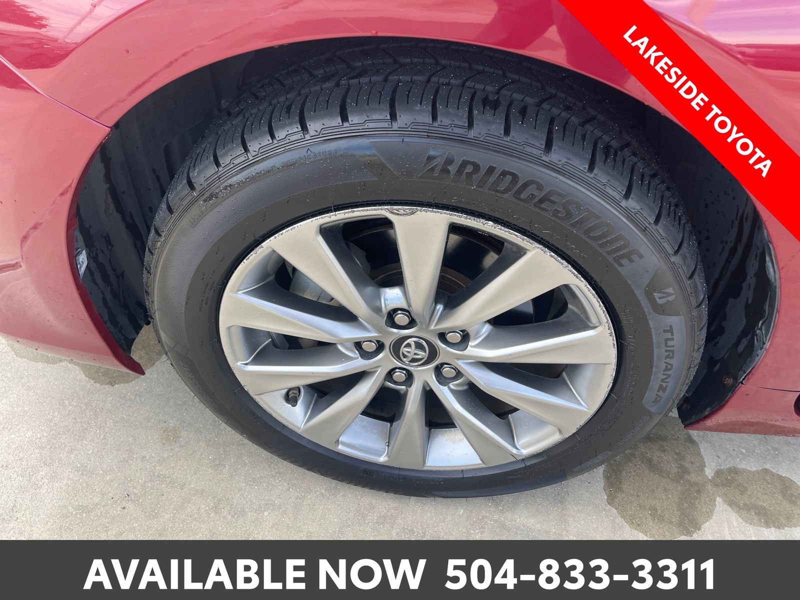 Used 2017 Toyota Camry XLE w/ Moonroof Package FWD image 13
