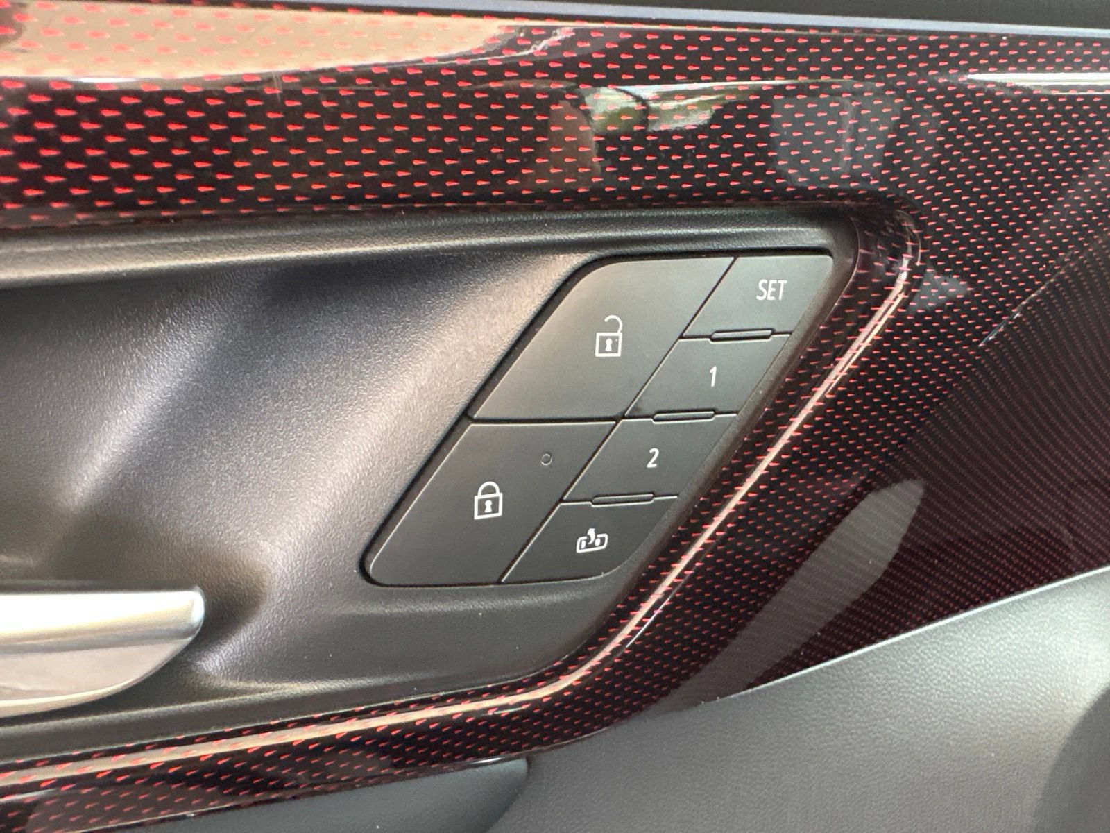 New 2027 Chevrolet Traverse RS AWD/4WD image 13