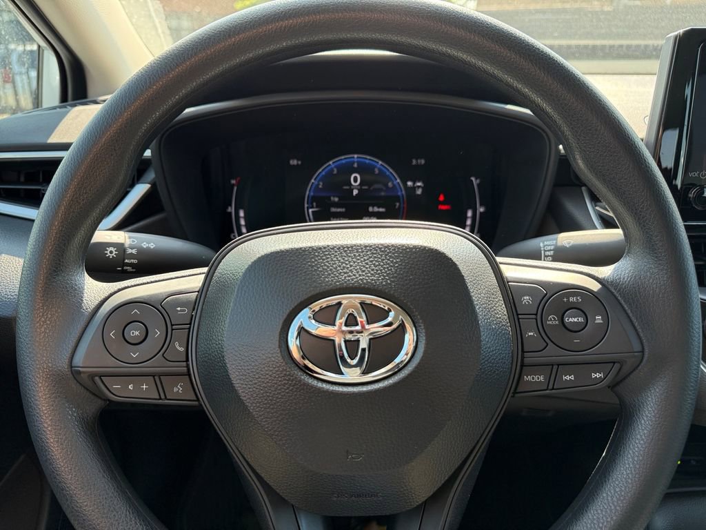 Certified 2026 Toyota Corolla LE w/ LE Premium Package FWD image 31