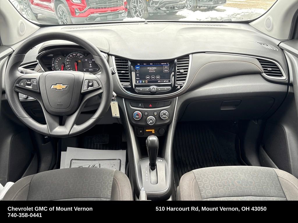 Used 2022 Chevrolet Trax LS w/ Tint and Cruise Package image 15