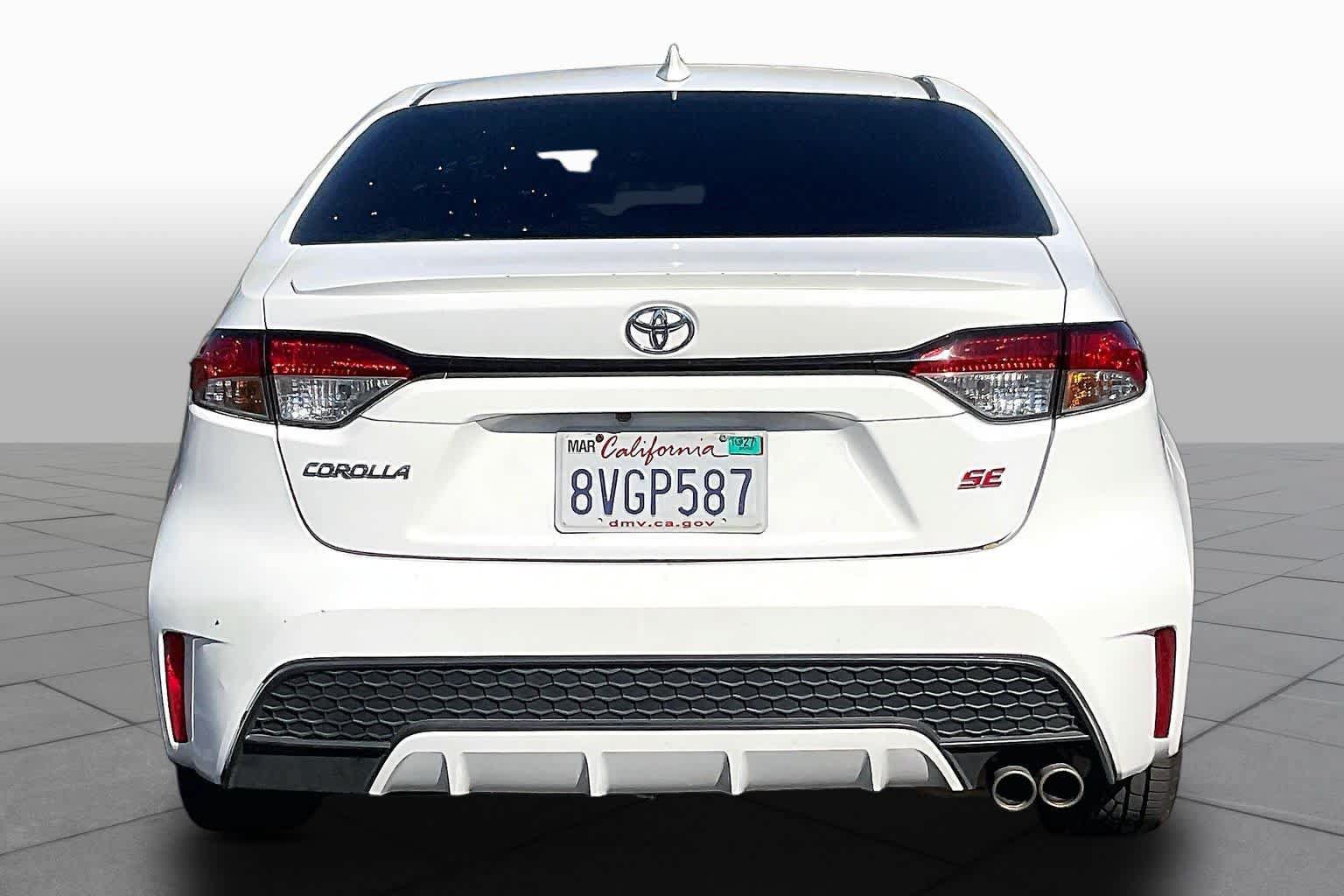 Used 2021 Toyota Corolla SE w/ Carpet Mat Package (TMS) FWD image 4