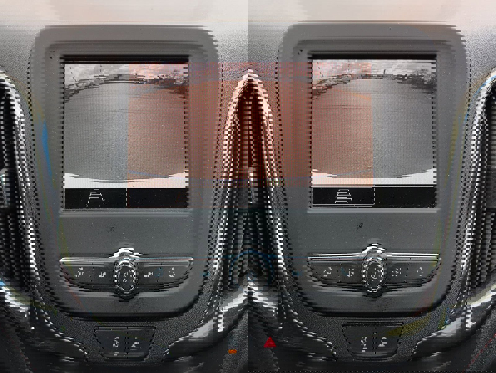 Used 2022 Chevrolet Equinox RS image 14