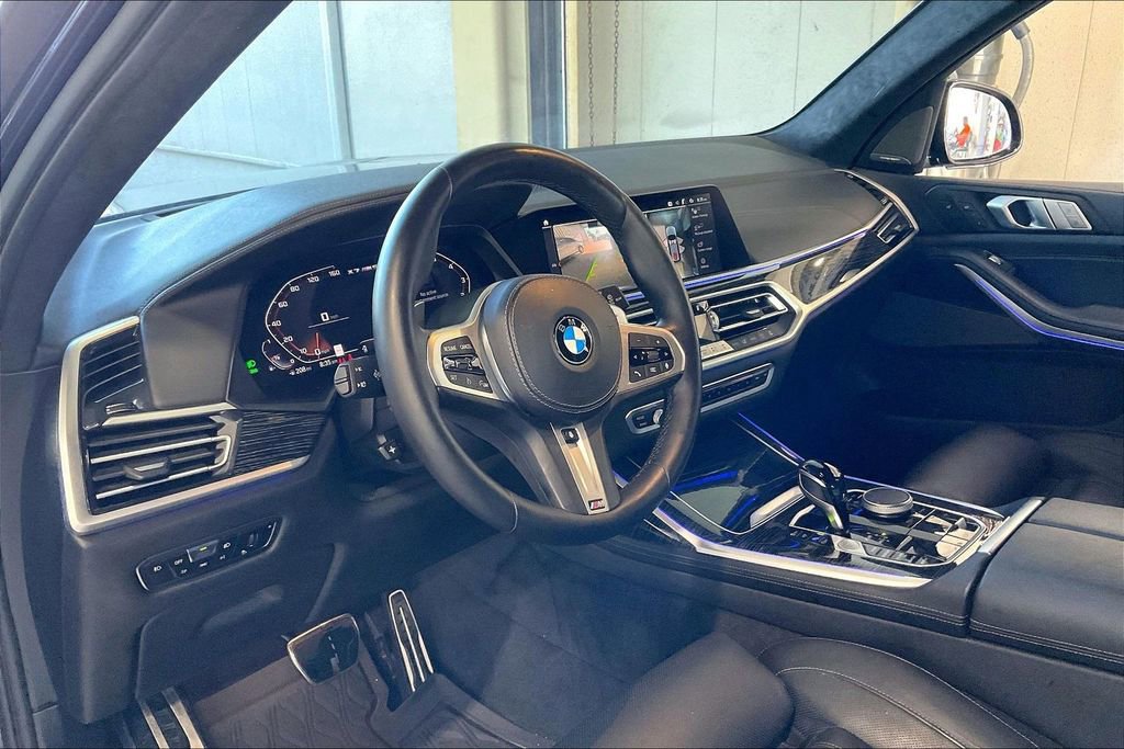 Used 2021 BMW X7 M50i w/ Cold Weather Package AWD/4WD image 4