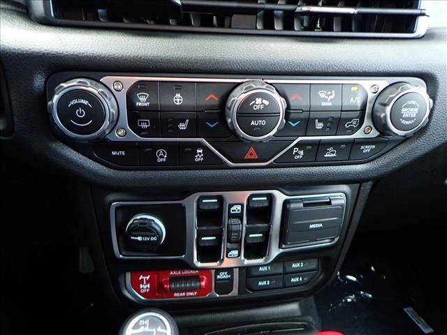 New 2025 Jeep Gladiator Willys AWD/4WD image 16