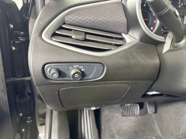 Used 2024 Chevrolet Malibu LT image 19