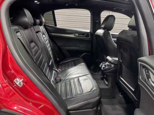 Used 2018 Alfa Romeo Stelvio Ti Sport image 18