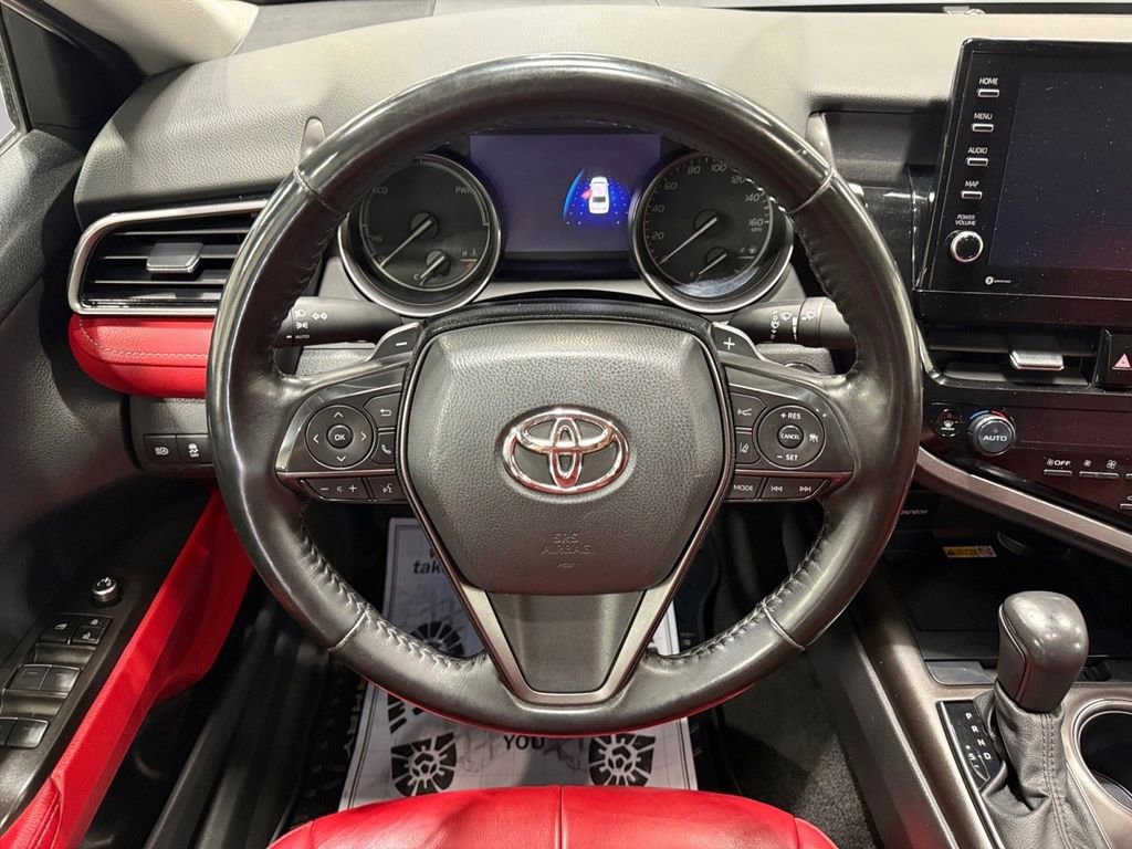 Used 2022 Toyota Camry XSE FWD image 21