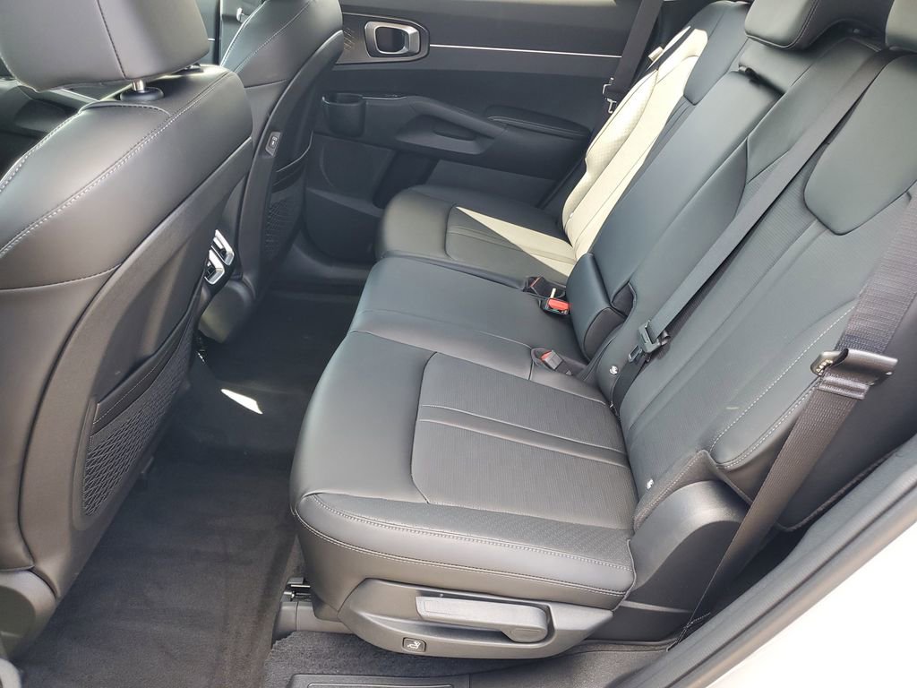 New 2026 Kia Sorento S image 21