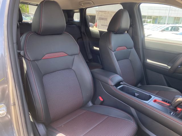 New 2026 Nissan Kicks SR AWD/4WD image 9