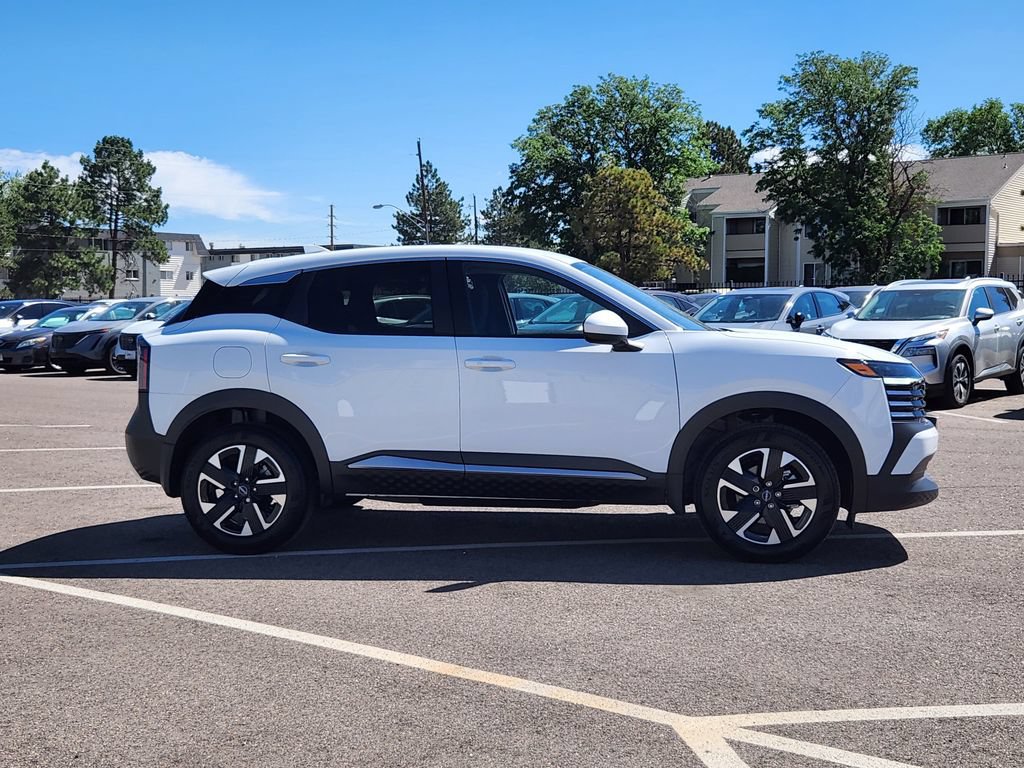 Certified 2025 Nissan Kicks SV AWD/4WD image 4