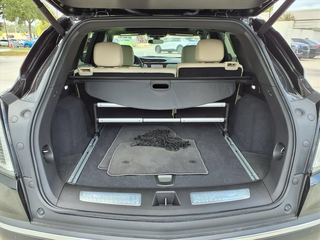 Used 2025 Cadillac XT5 Sportv AWD/4WD image 16