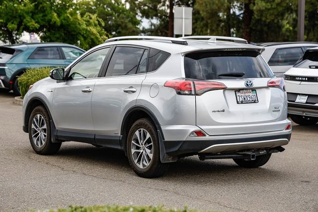 Used 2016 Toyota RAV4 XLE AWD/4WD image 2