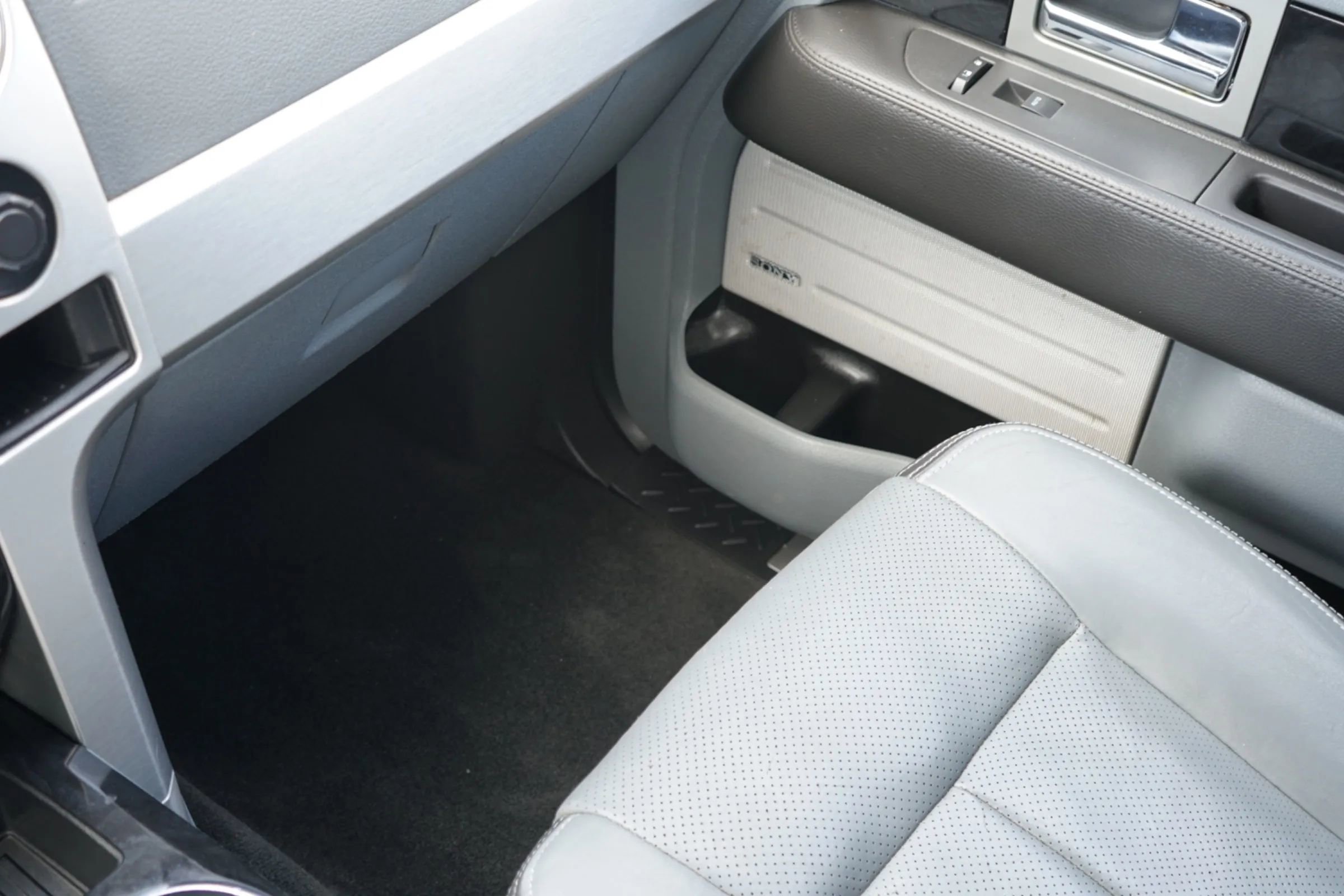 Used 2012 Ford F150 Platinum RWD image 20