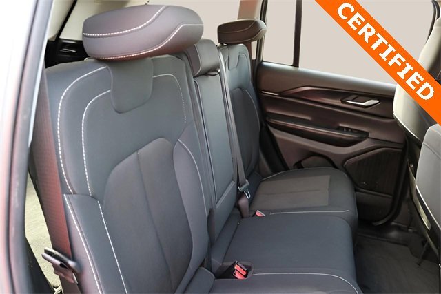 Used 2023 Jeep Grand Cherokee Laredo image 16