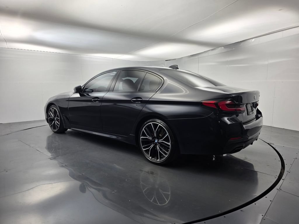 Used 2021 BMW 530i w/ M Sport Package RWD image 6