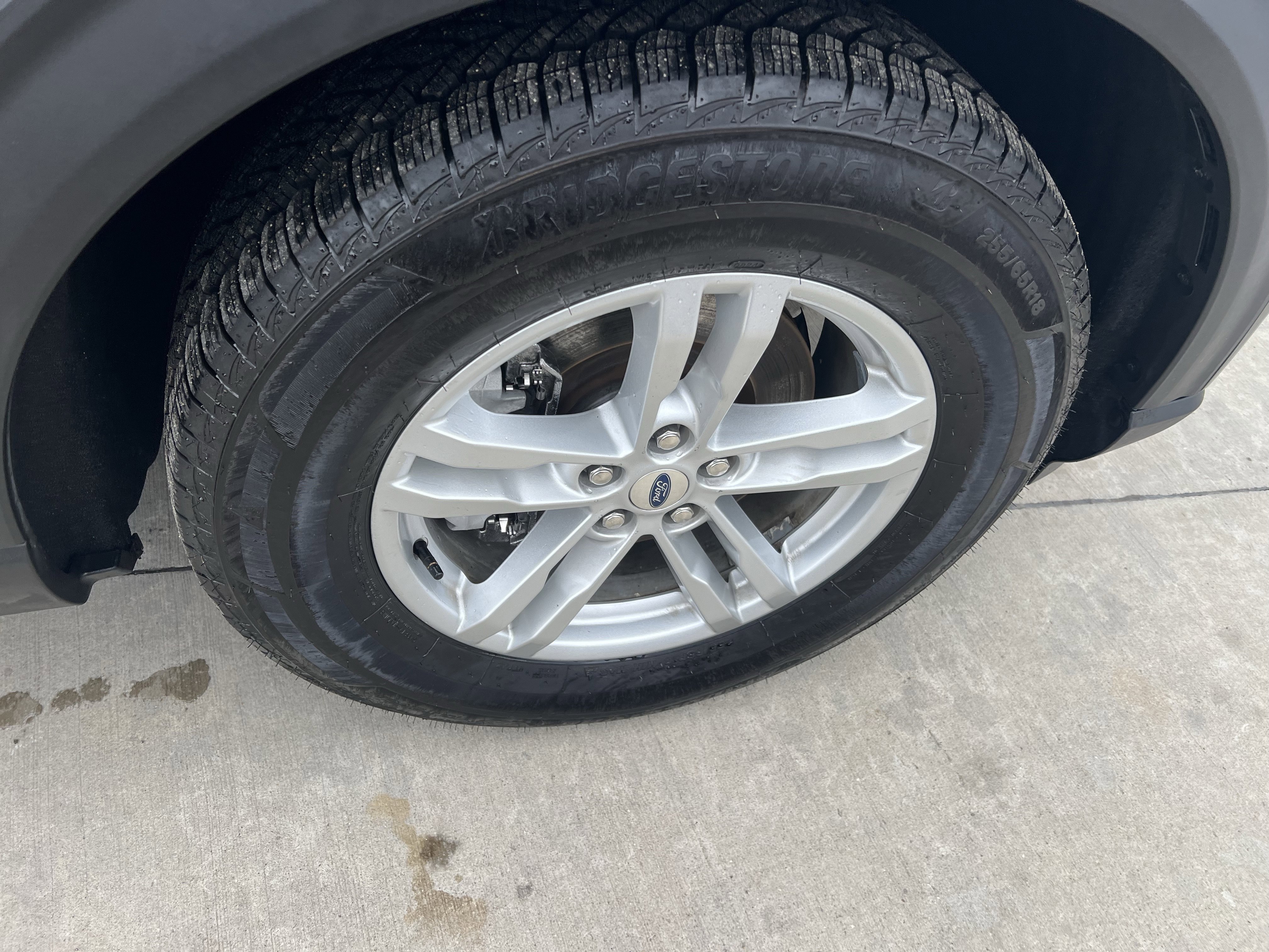 Used 2020 Ford Explorer XLT image 9